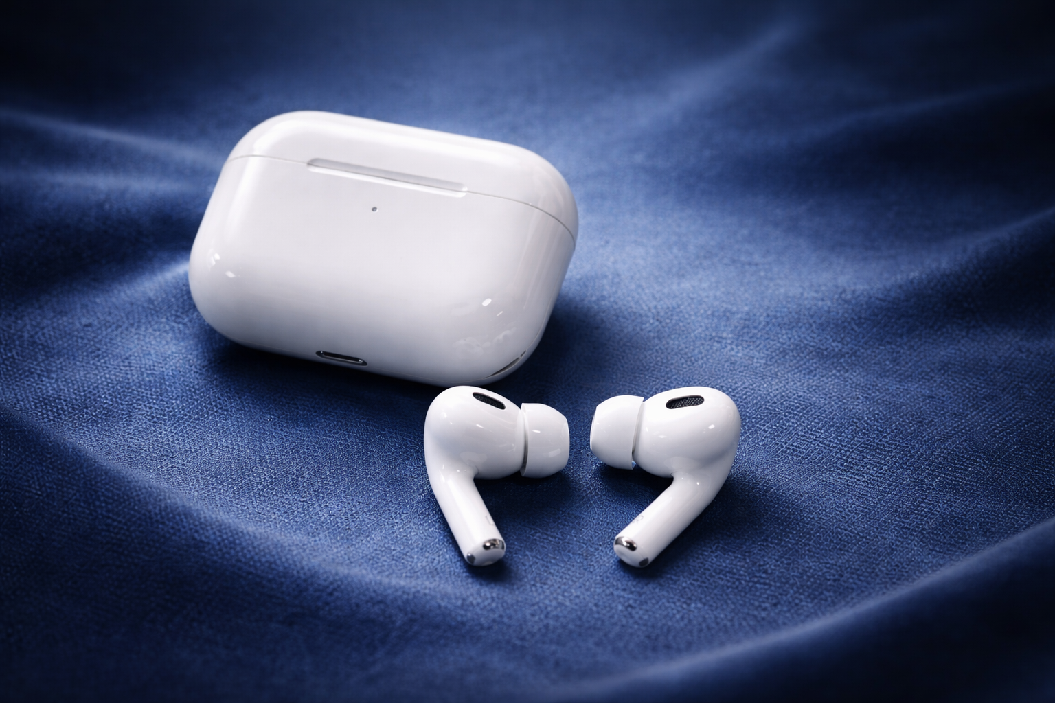Experience immersive audio with <br>seamless wireless performance.